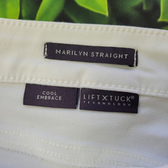NWT NYDJ Plus Marilyn Cuffed Crop Jeans sz 26W Optic White LiftxTuck Technology - Picture 7 of 16